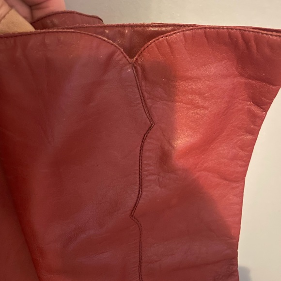 Nine West boots ,women’s heel , size 7 ,red leather - Picture 5 of 8